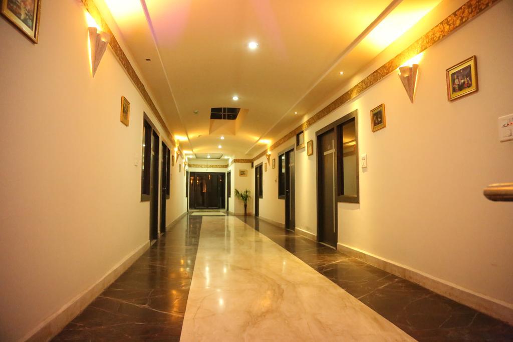 Hotel Ganpati Palace Mathura Eksteriør bilde