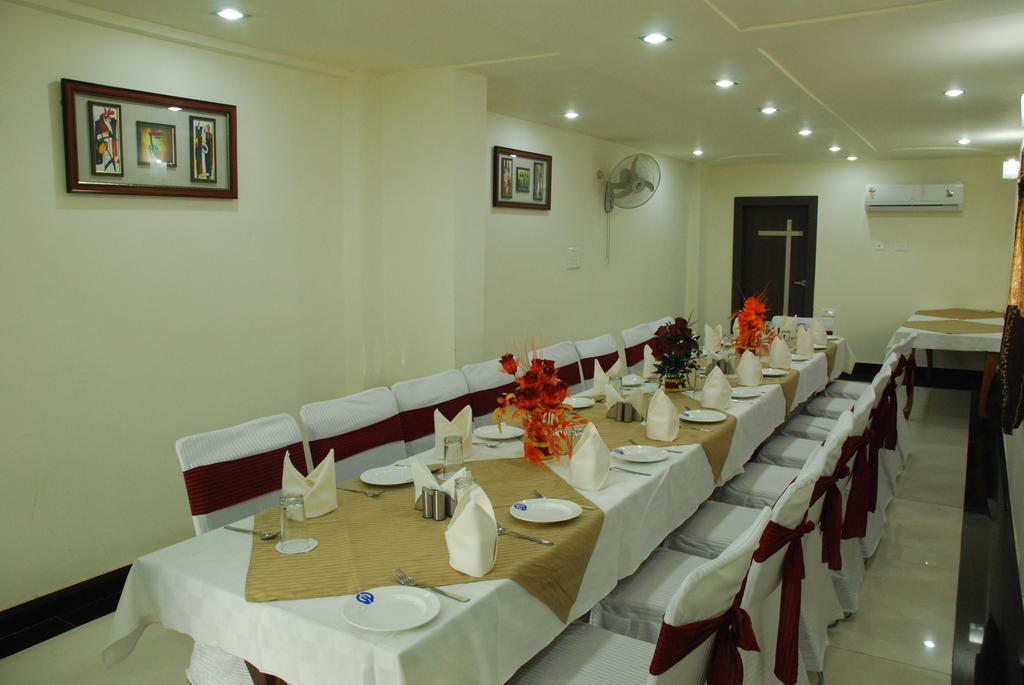 Hotel Ganpati Palace Mathura Eksteriør bilde